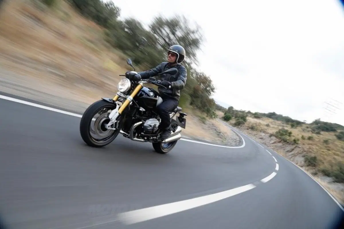 BMW R nineT: debutto romano (17)