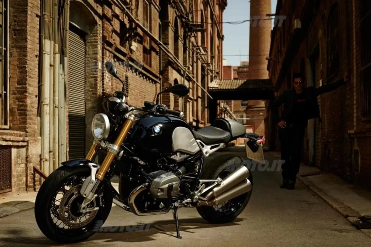 BMW R nineT: debutto romano (19)