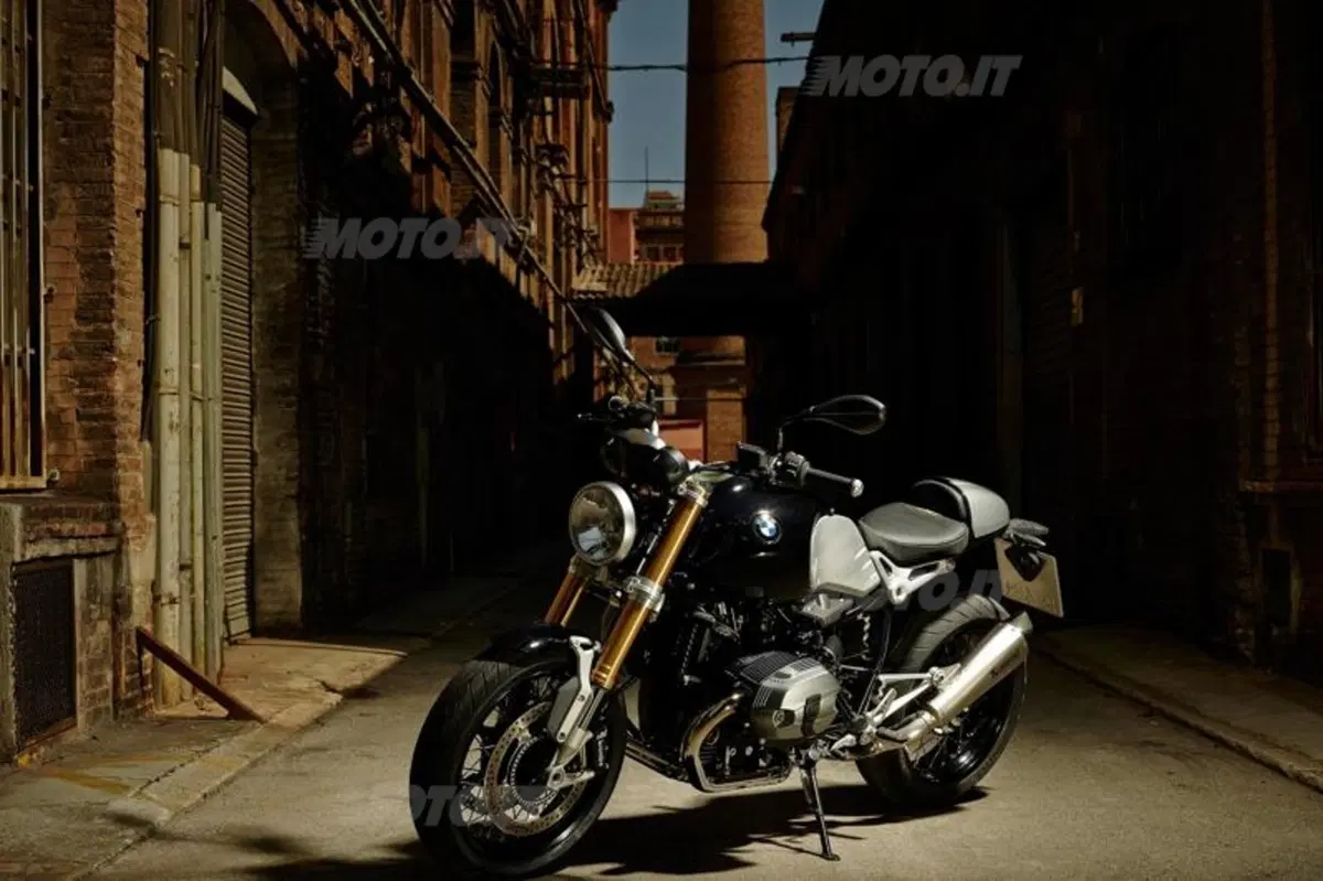 BMW R nineT: debutto romano (24)