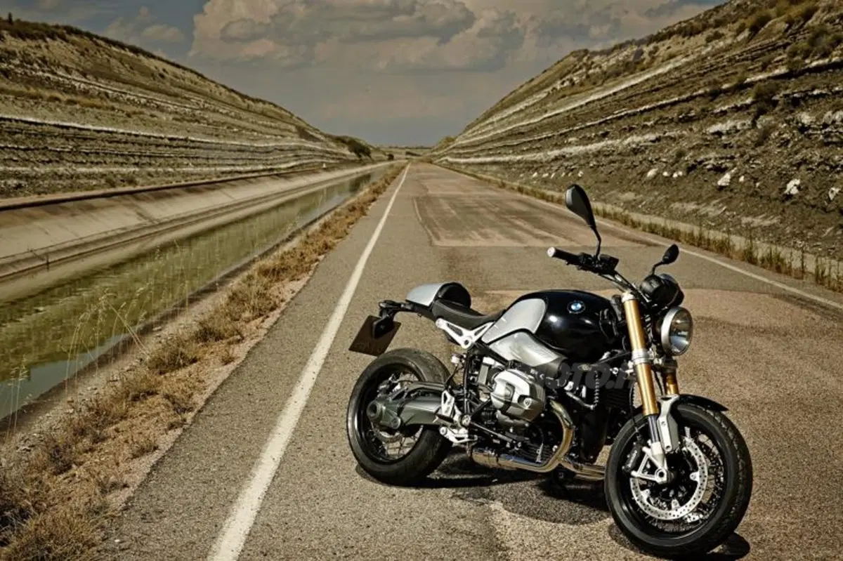 BMW R nineT: debutto romano (28)