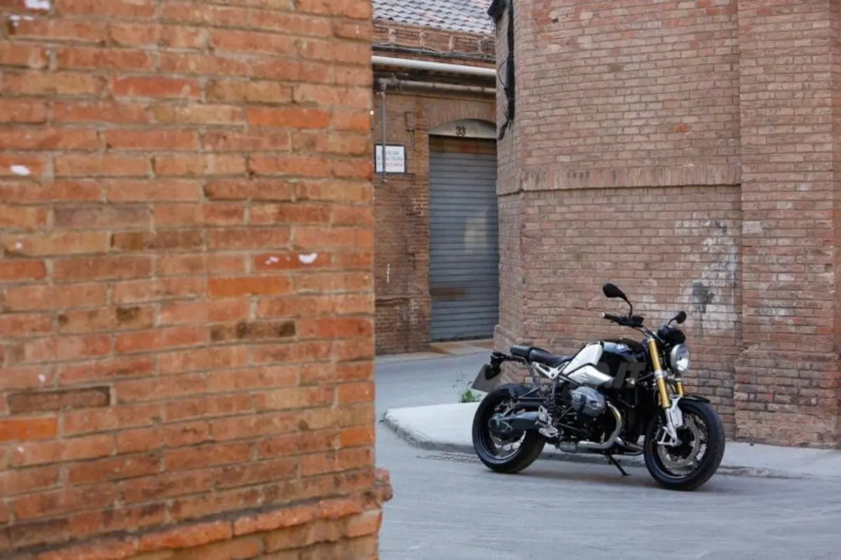 BMW R nineT: debutto romano (33)
