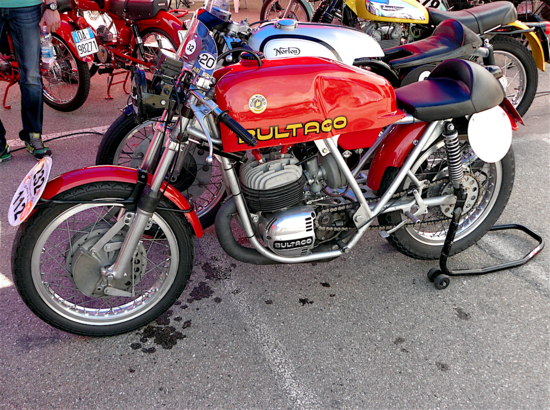 Dopo la grande vittoria del 1972 nella massacrante 24 ore del Montjuich la Bultaco aveva in animo di produrre delle repliche della sua 360 da Endurance. Non sono uscite dallo stadio di prototipo ed è stato un vero peccato perché si trattava di moto stupende