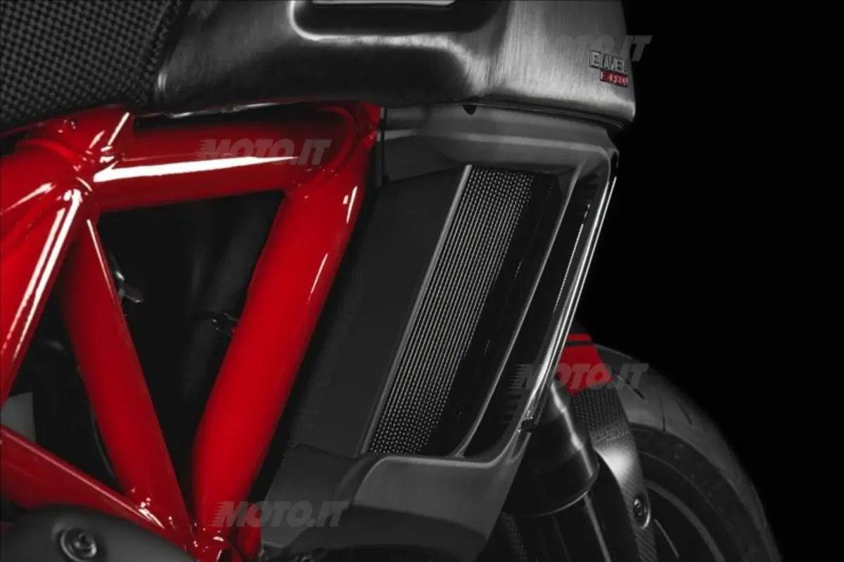 Ducati Diavel 2014 presentata a Ginevra (17)