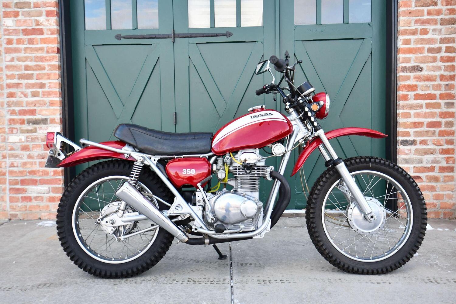 Sotheby's mette all'asta la Honda SL350 di John Wayne