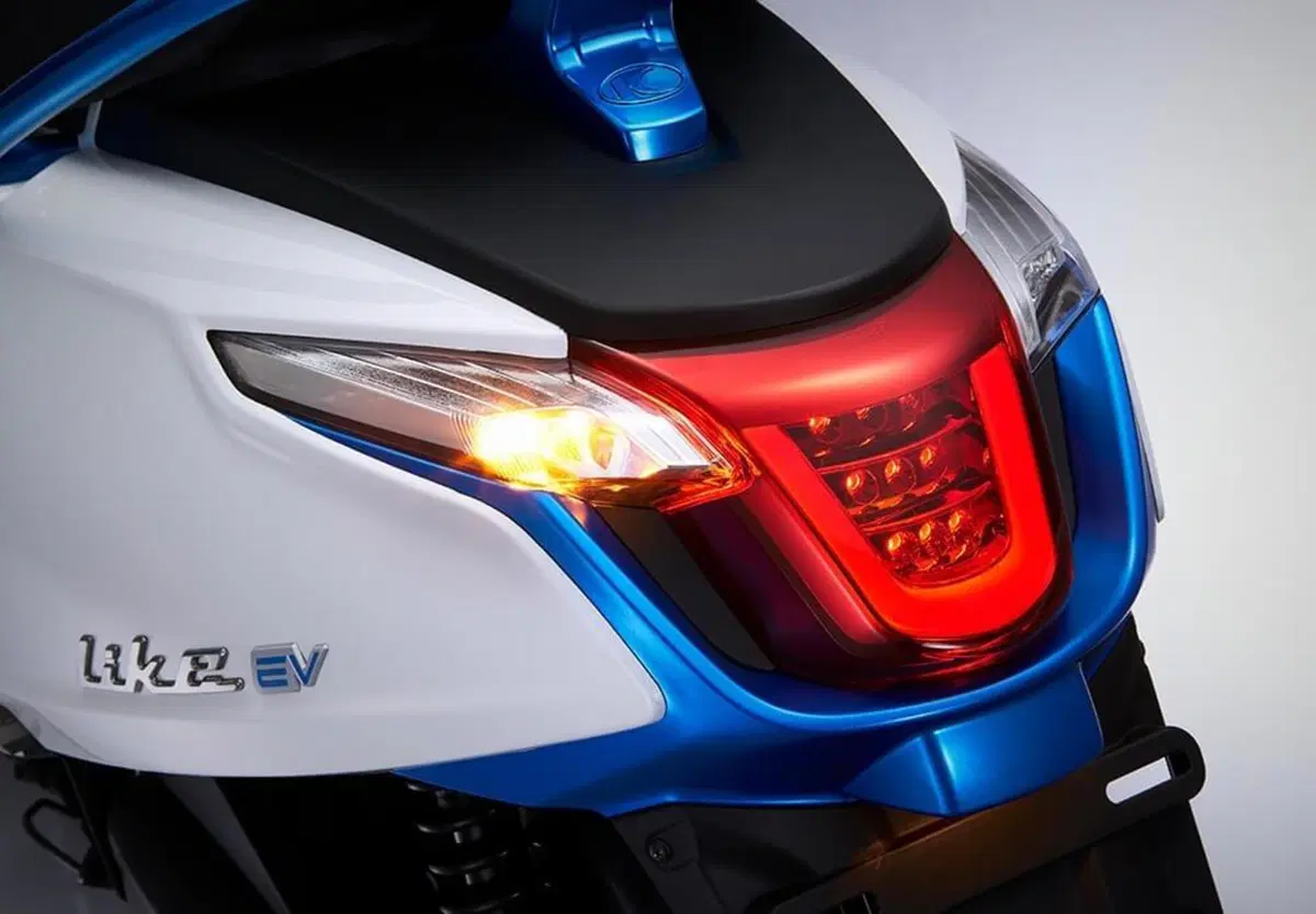 Kymco Like 125 EV: lunga durata a un prezzo interessante (2)