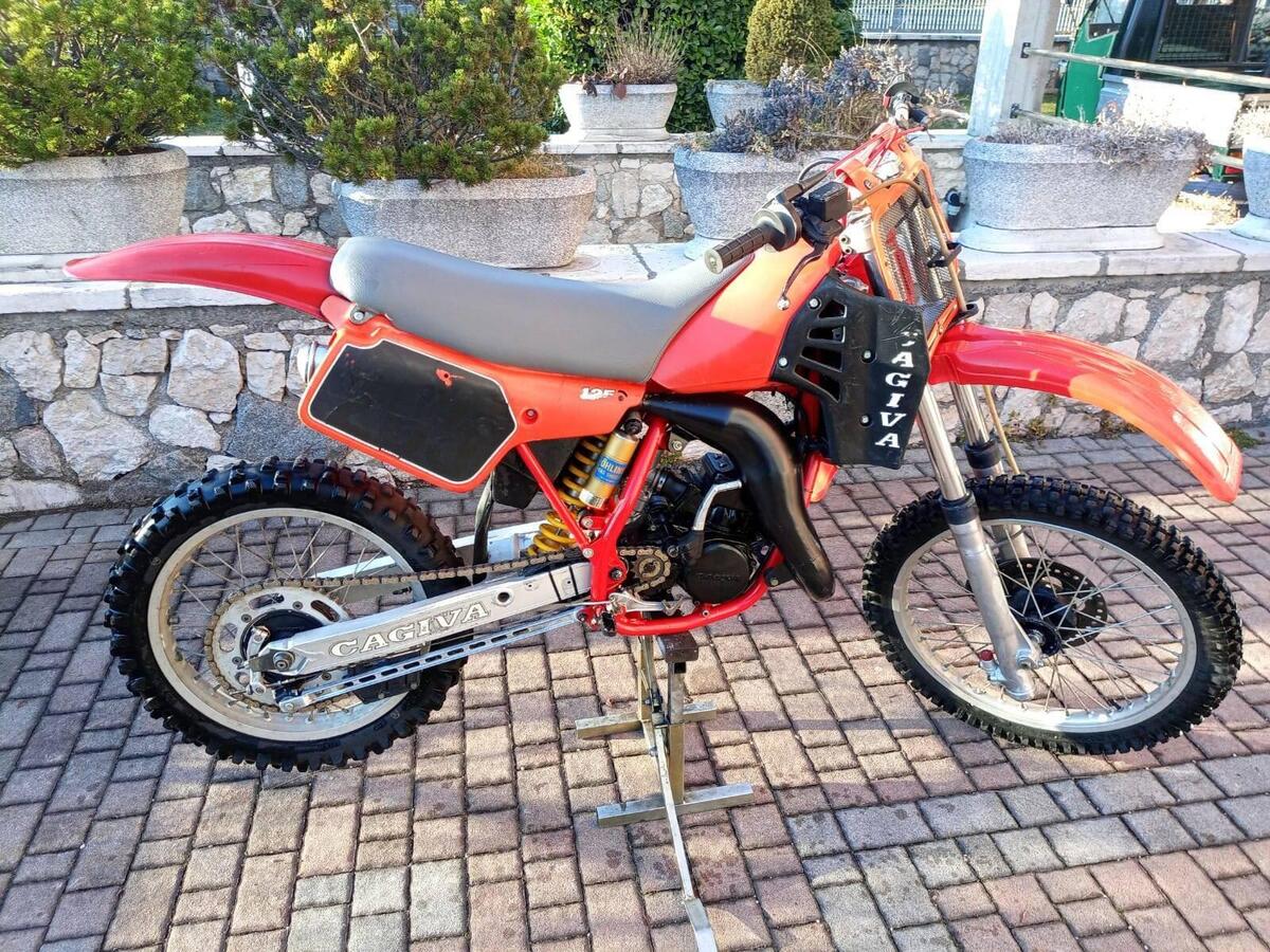vendo-cagiva-wmx-125-d-epoca-a-sabbio-chiese-codice-8602872-moto-it