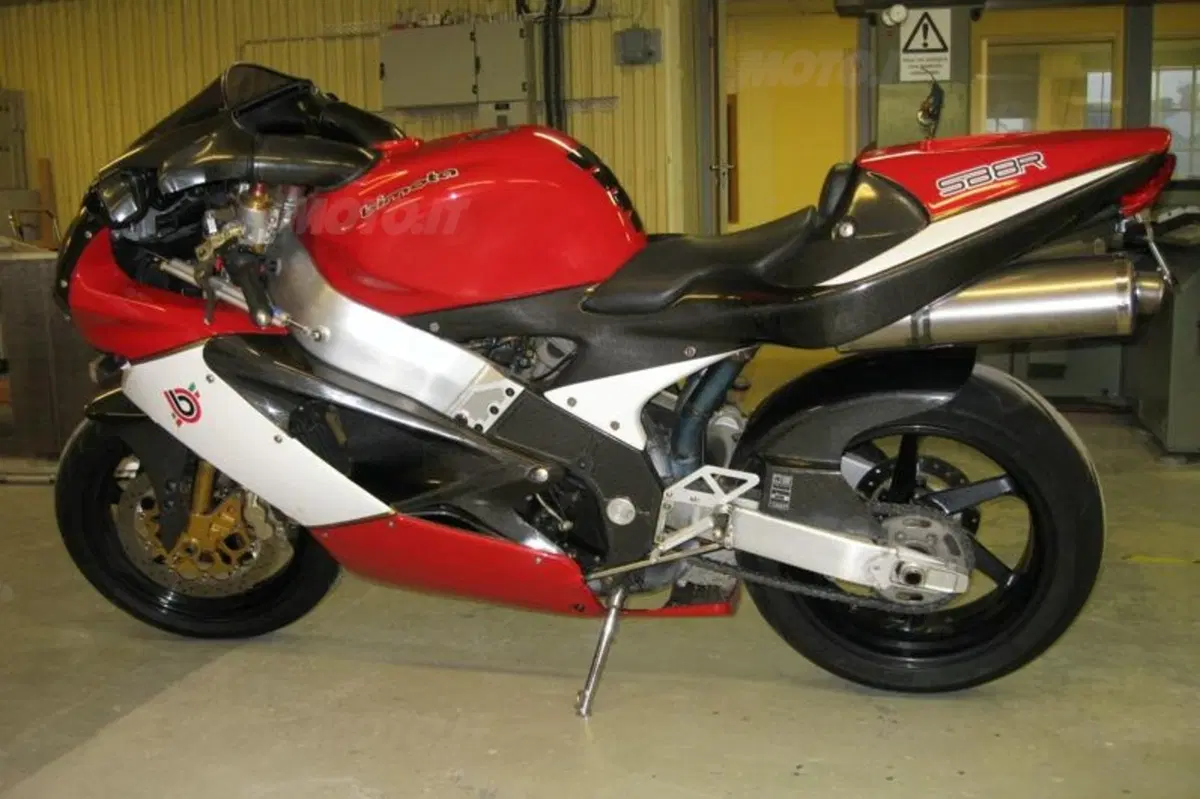 EICMA 1997: Aprilia ed MV lanciano la sfida!  (10)
