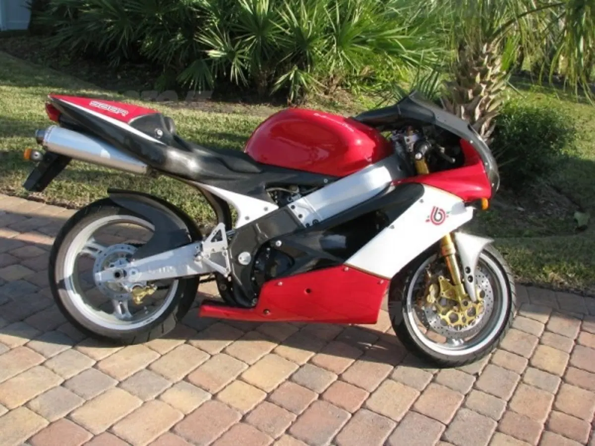 EICMA 1997: Aprilia ed MV lanciano la sfida!  (11)
