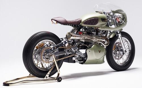 Triumph Thruxton Jade, café racer spagnola