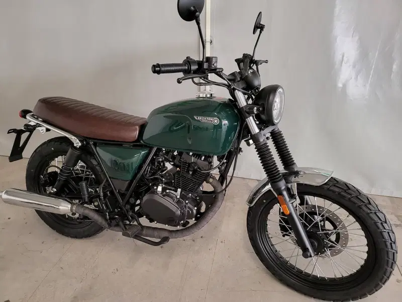Brixton Motorcycles Cromwell 125 CBS (2021 - 26) (3)