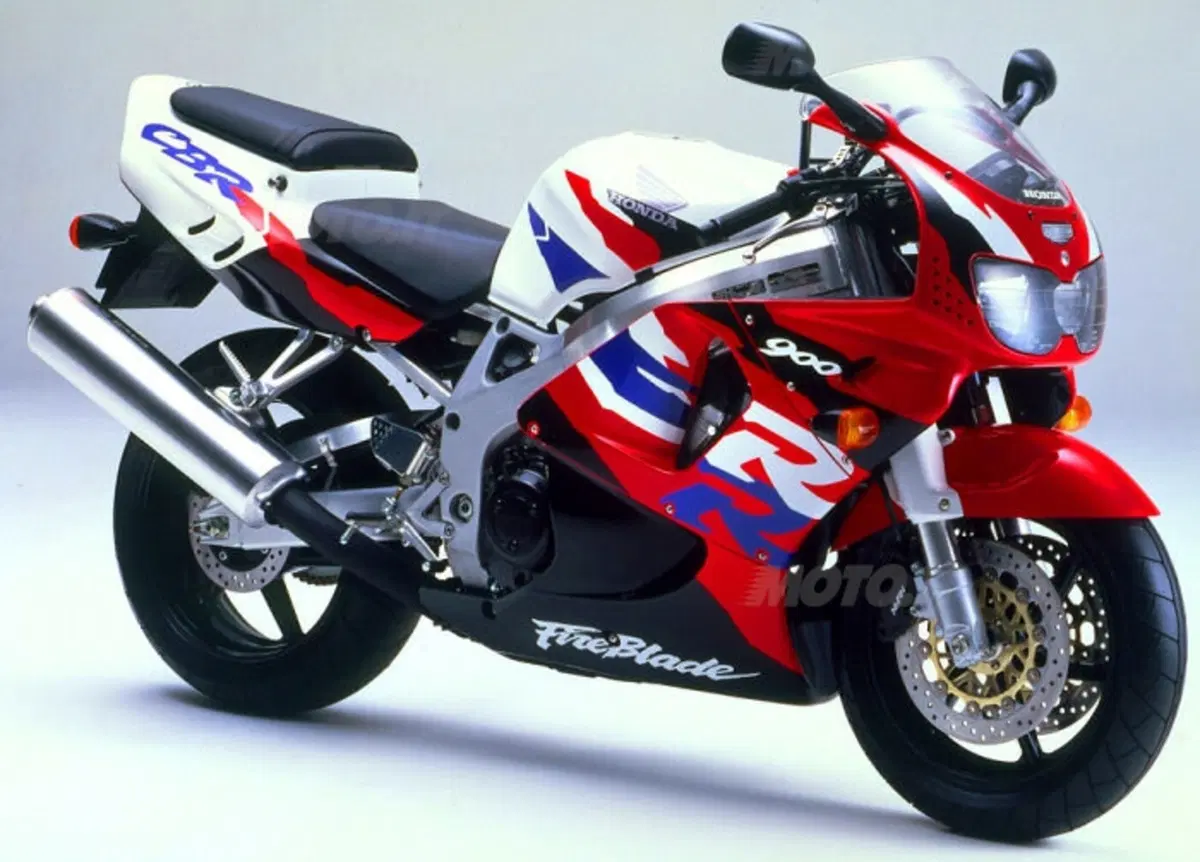 EICMA 1997: Aprilia ed MV lanciano la sfida!  (48)