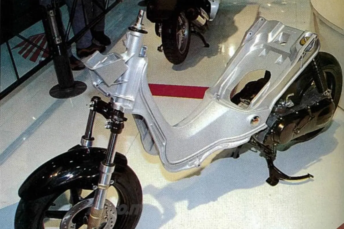 EICMA 1997: Aprilia ed MV lanciano la sfida!  (55)