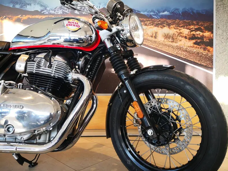 Royal Enfield Interceptor 650 (2021 - 26) (3)