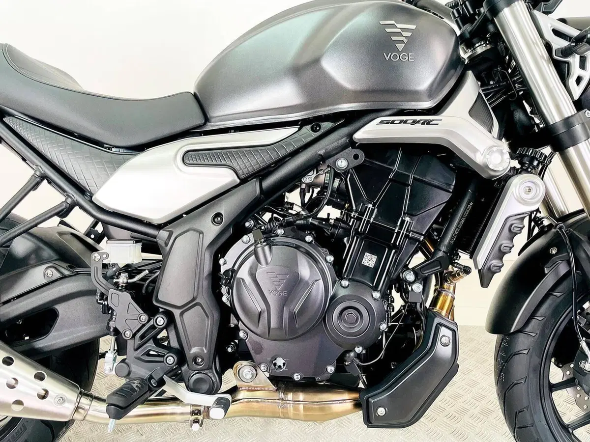 Voge Trofeo 500AC (2022 - 26) (7)