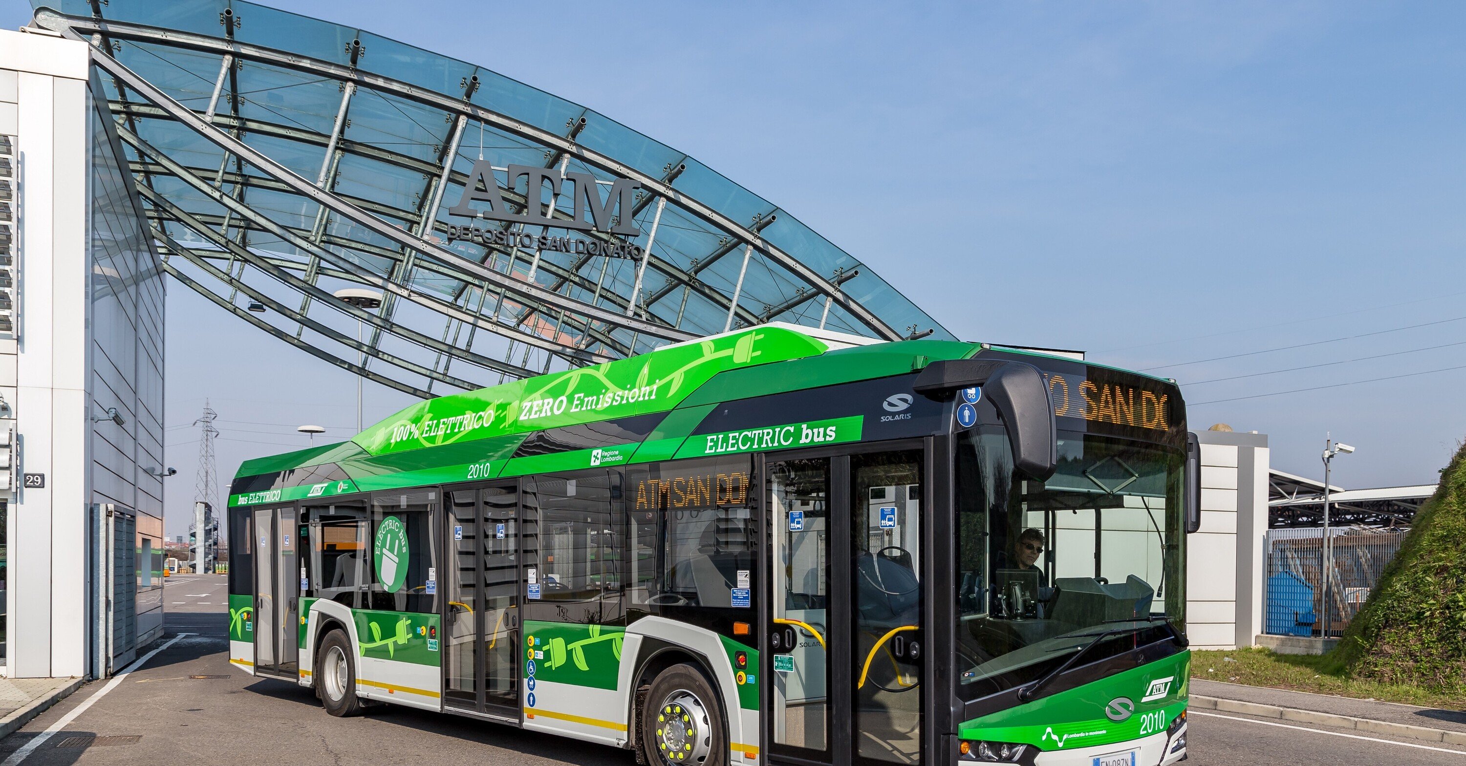 Milano. Tutti i bus elettrici entro il 2030
