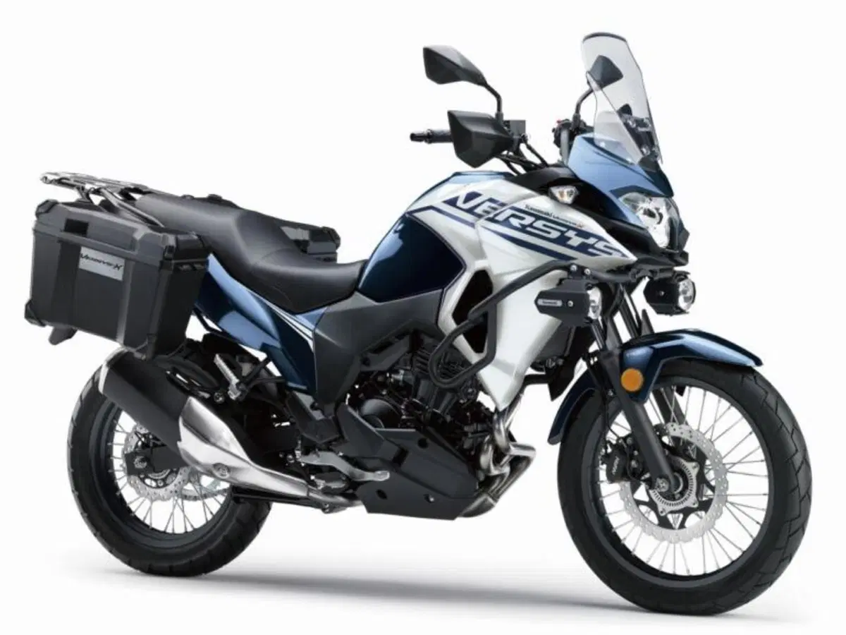 Kawasaki: Versys-X 250 2022, ma solo in Giappone (6)