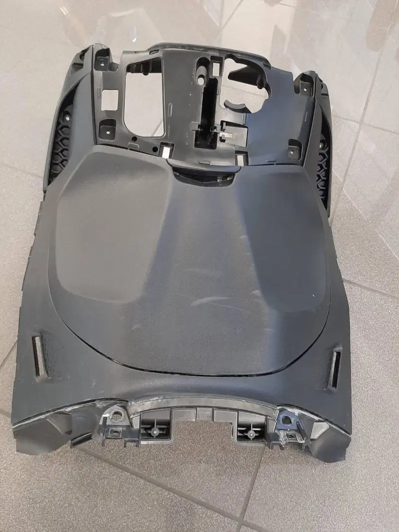SCUDO INTERNO (BAULETTO INTERNO ) PIAGGIO BEVERLY