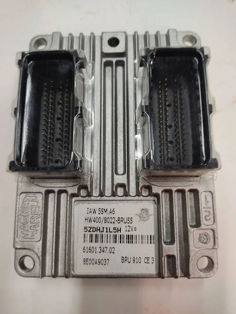 CENTRALINA ACCENSIONE INIEZIONE 5SM COD.8E00A9037 MV Agusta (3)