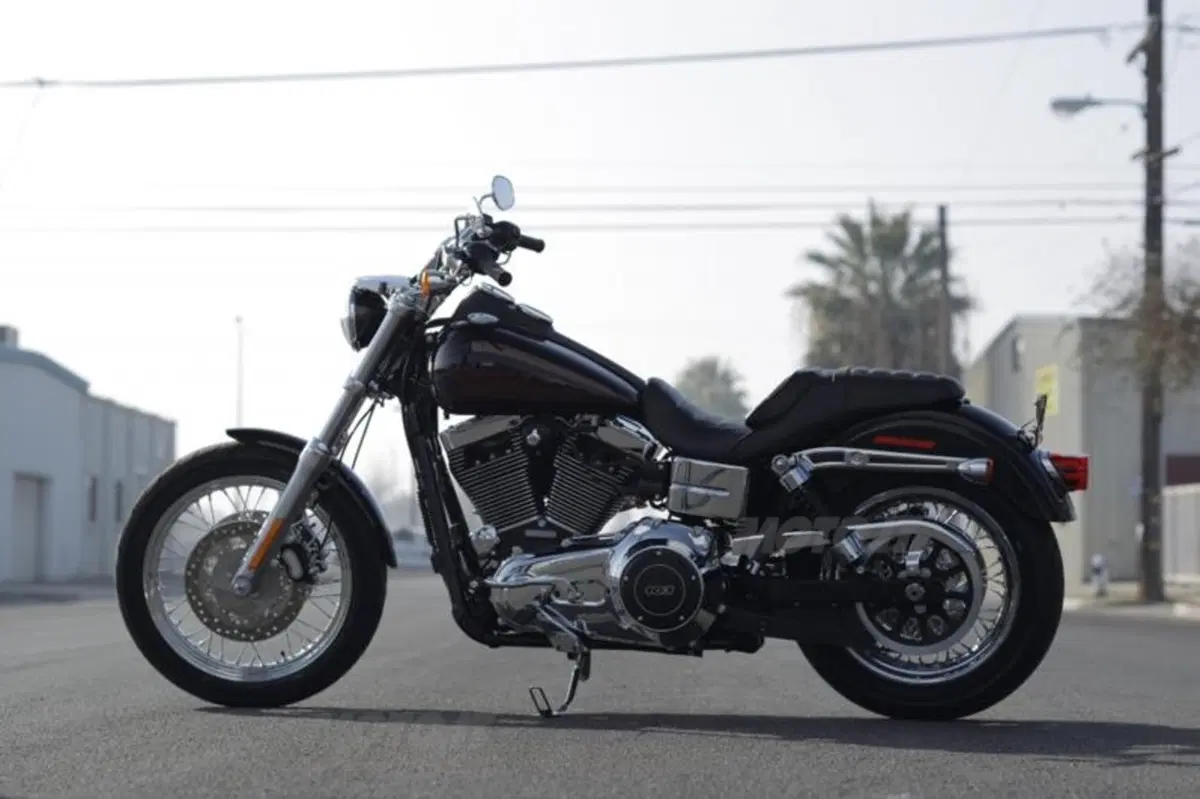 Harley-Davidson Low Rider e SuperLow 1200T sulle strade americane (8)