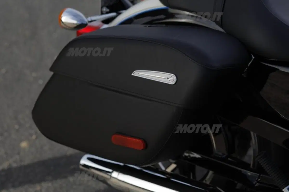 Harley-Davidson Low Rider e SuperLow 1200T sulle strade americane (23)