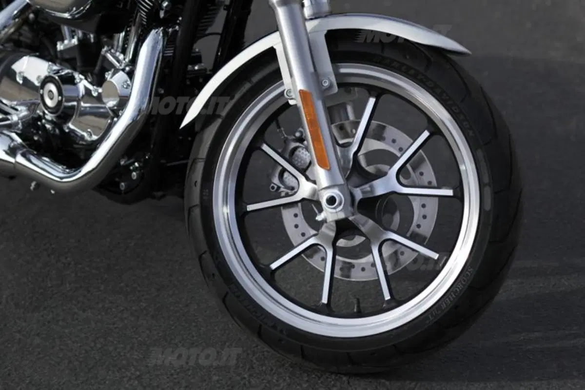 Harley-Davidson Low Rider e SuperLow 1200T sulle strade americane (27)