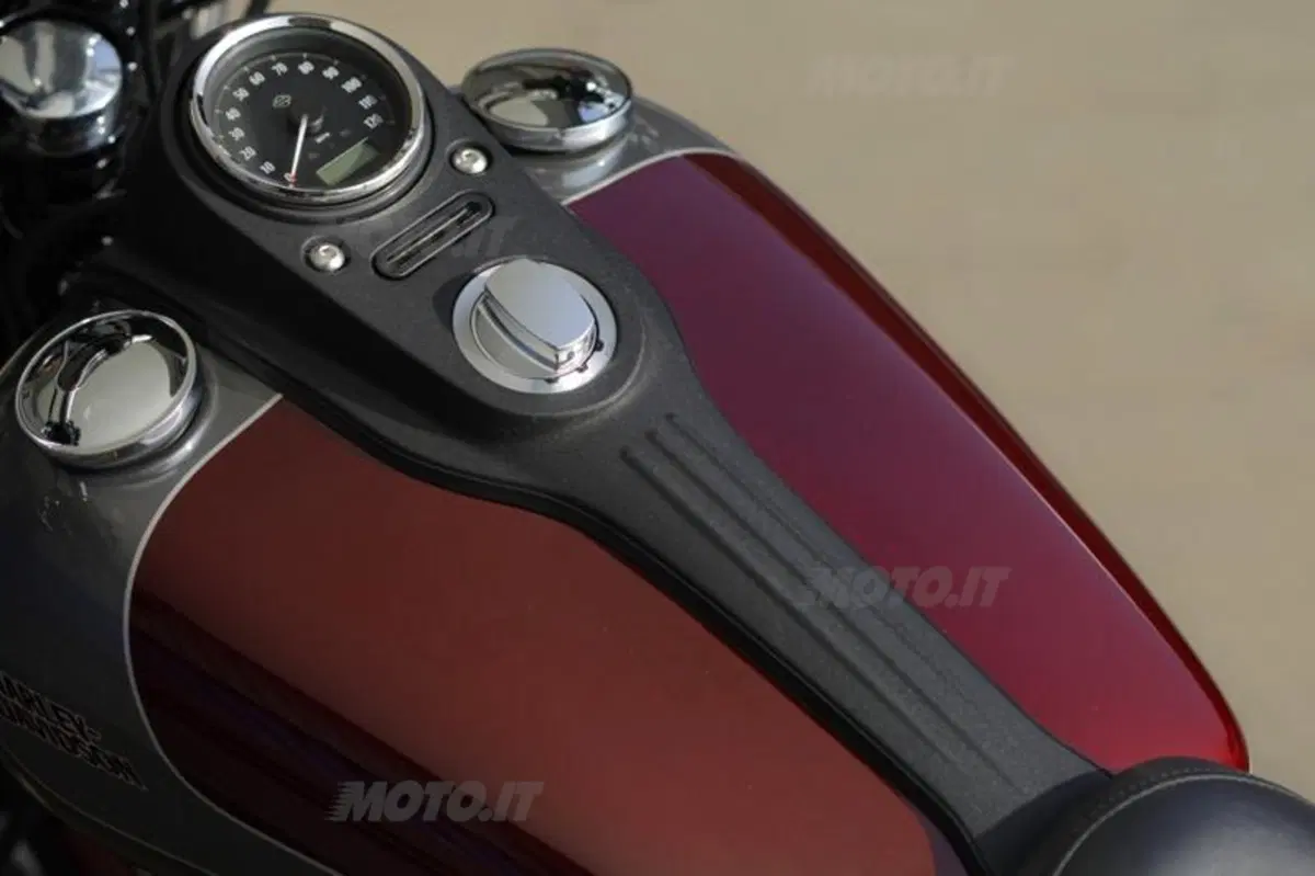 Harley-Davidson Low Rider e SuperLow 1200T sulle strade americane (40)
