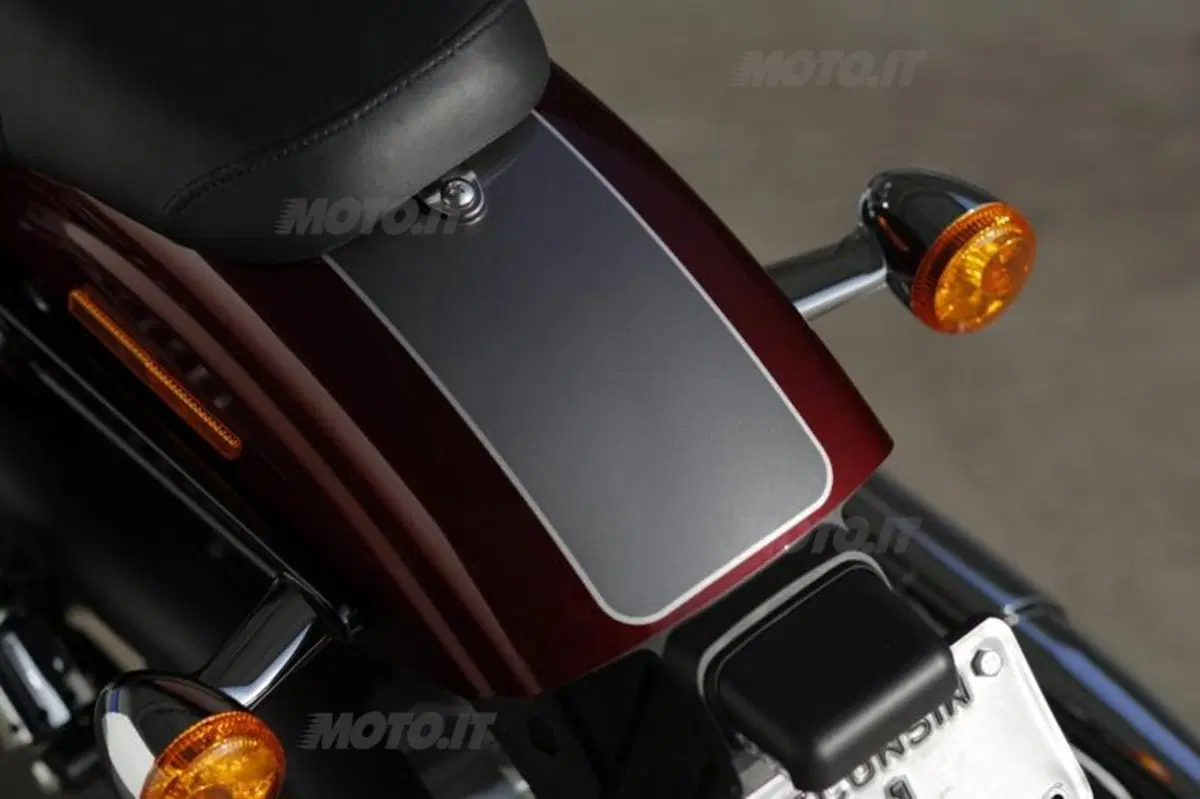 Harley-Davidson Low Rider e SuperLow 1200T sulle strade americane (42)