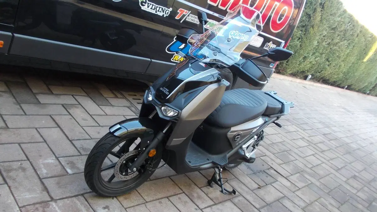 Super Soco CPx (2020 - 24) (2)