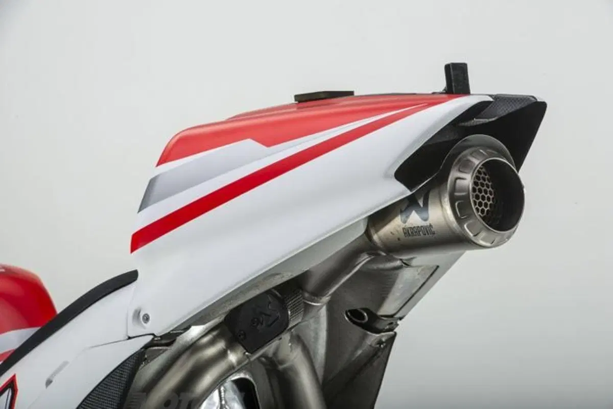 Ducati Desmosedici GP14. Svelata la livrea ufficiale (3)
