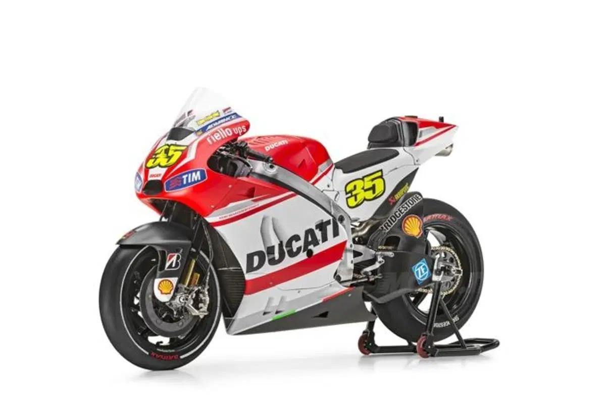 Ducati Desmosedici GP14. Svelata la livrea ufficiale (22)