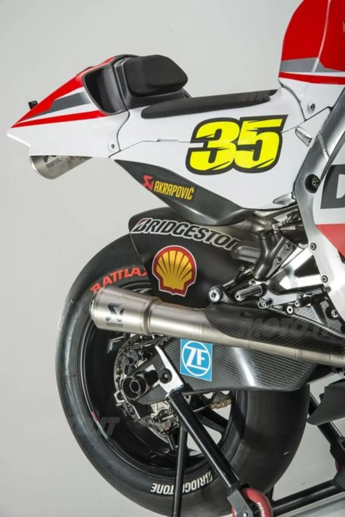 Ducati Desmosedici GP14. Svelata la livrea ufficiale (30)
