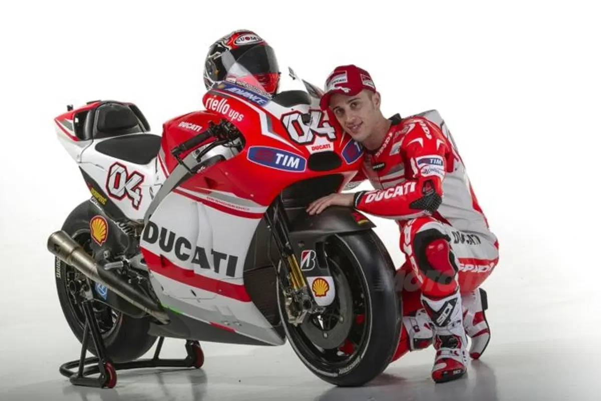 Ducati Desmosedici GP14. Svelata la livrea ufficiale (38)
