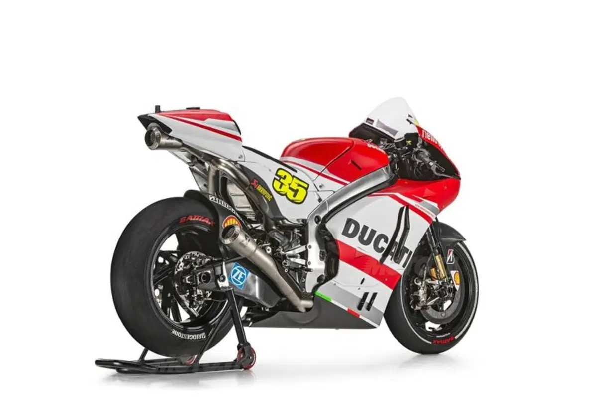 Ducati Desmosedici GP14. Svelata la livrea ufficiale (63)