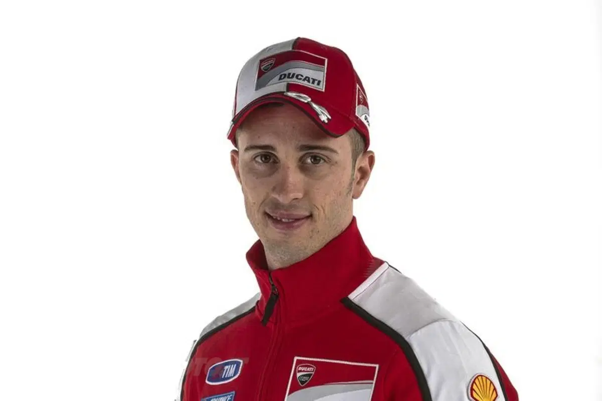 Ducati Desmosedici GP14. Svelata la livrea ufficiale (66)