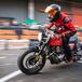 Royal Enfield e lo stunt rider Lee Bowers siglano una partnership ufficiale per il 2022