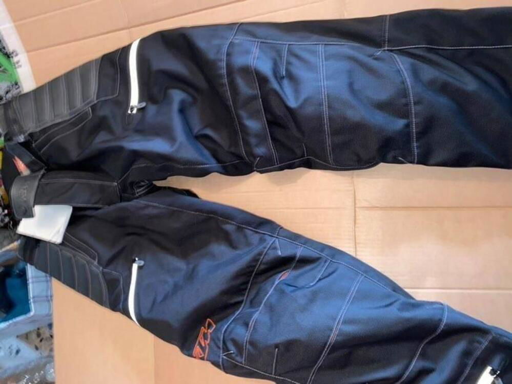 Pantaloni ktm