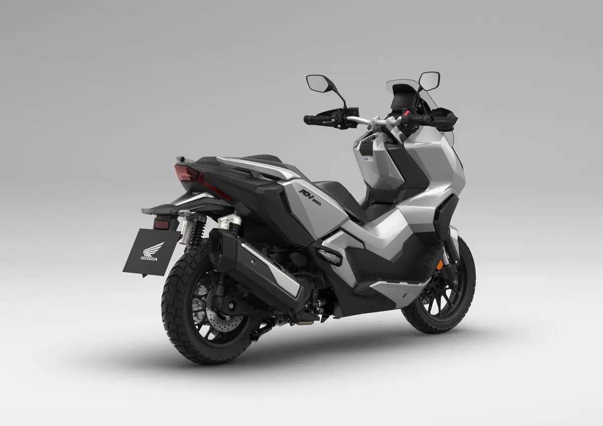 Honda ADV 350 TEST (30)