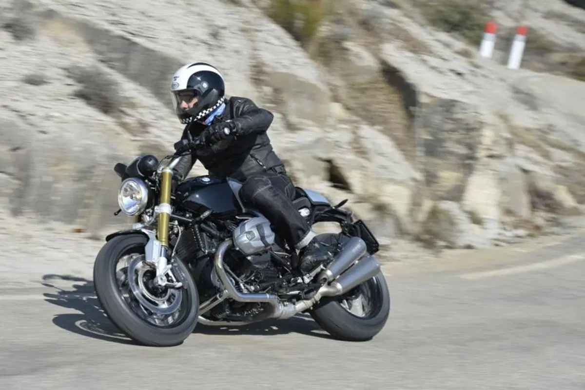 BMW R nineT  (14)