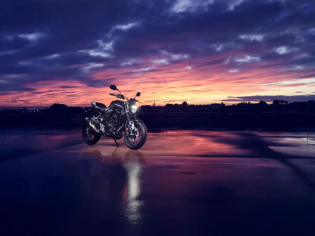 Honda CB300R 2022: la famiglia Neo Sports Café torna completa (7)