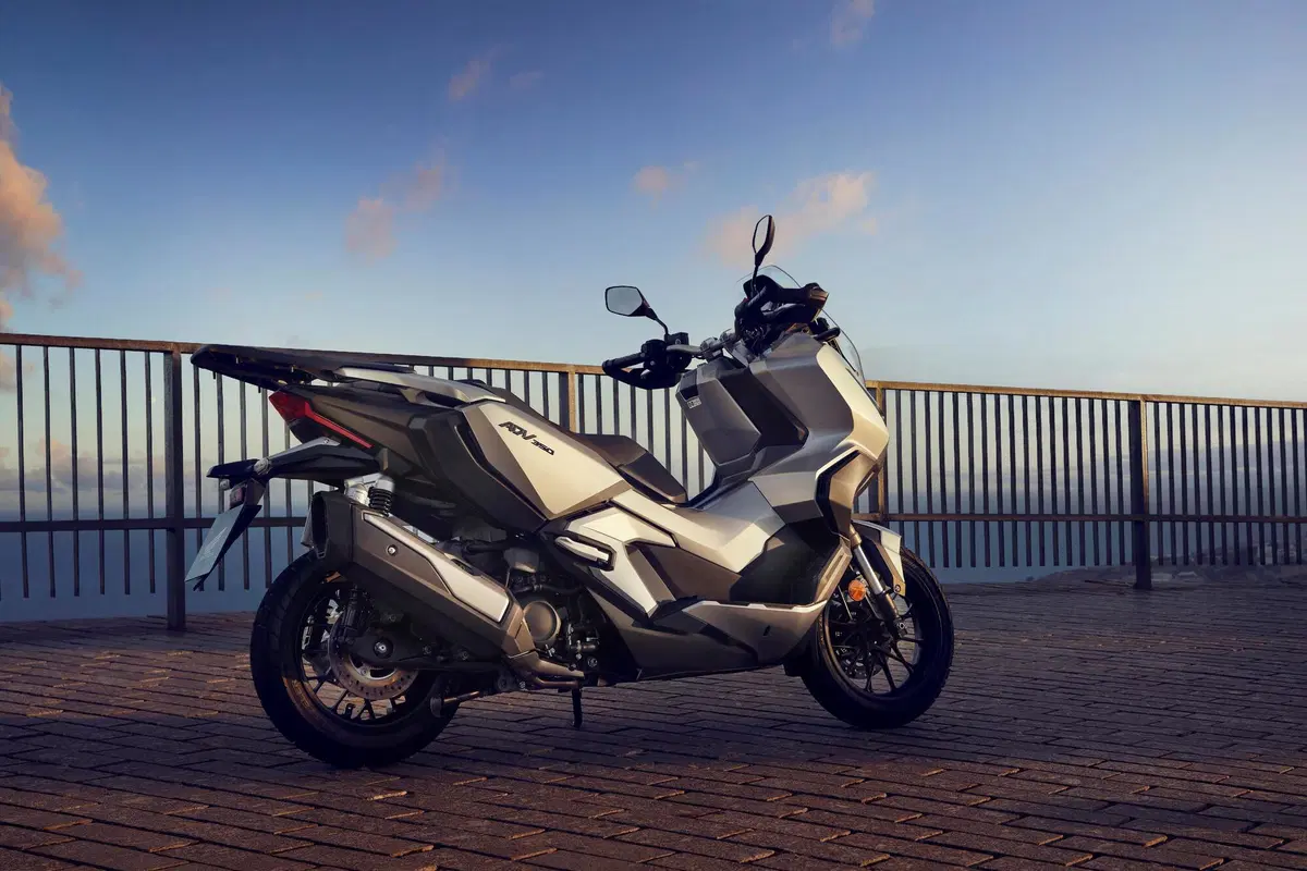 Honda ADV 350 TEST: Pronto a tutto (3)