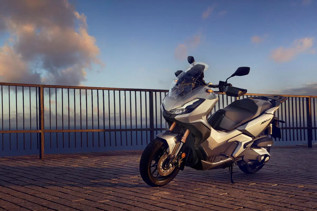 Honda ADV 350 TEST: Pronto a tutto (4)