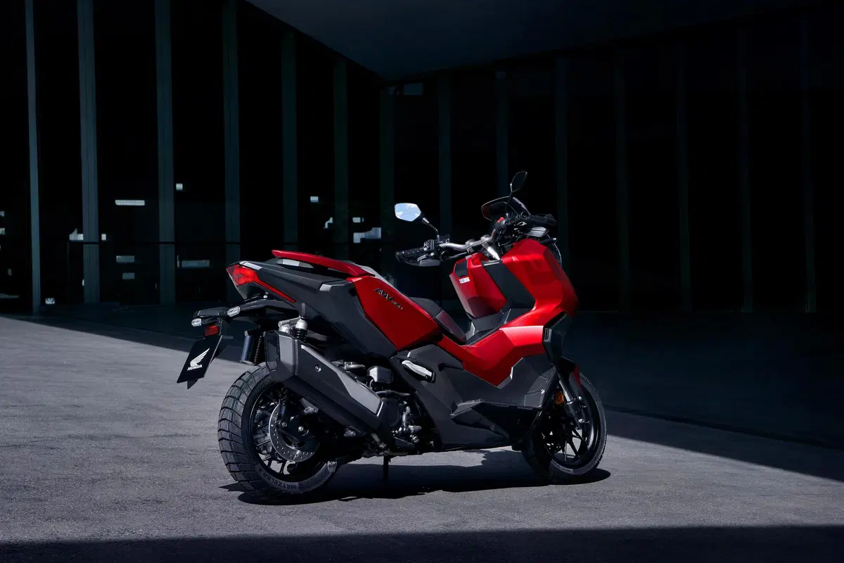Honda ADV 350 TEST: Pronto a tutto (6)