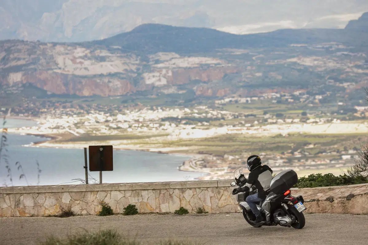 Honda ADV 350 TEST: Pronto a tutto (4)