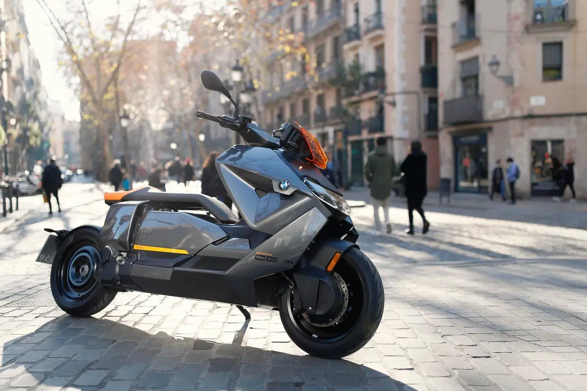 BMW CE 04: Non solo design (6)