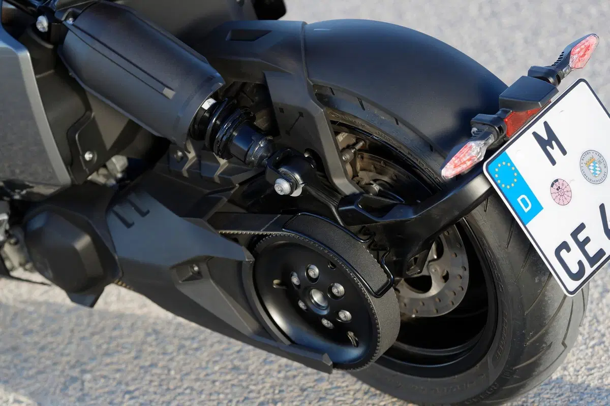 BMW CE 04: Non solo design (3)