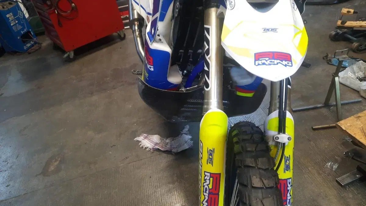 Sherco 450 SEF: da enduro a rally grazie a RB Superbike (10)