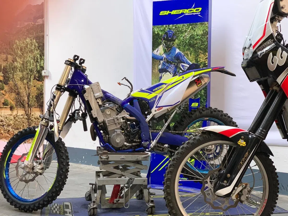 Sherco 450 SEF: da enduro a rally grazie a RB Superbike (18)