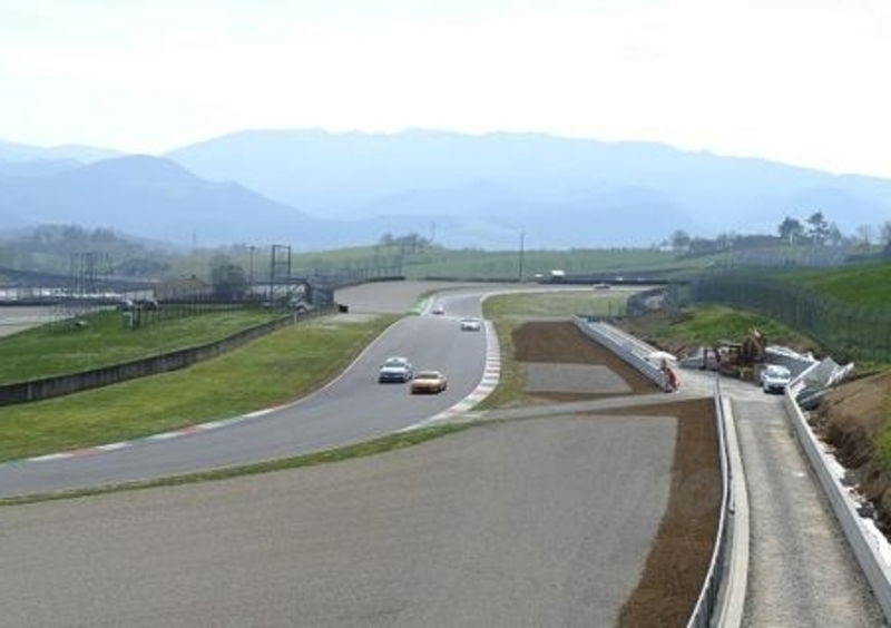 Mugello, terminati i lavori di ampliamento alla curva del Correntaio