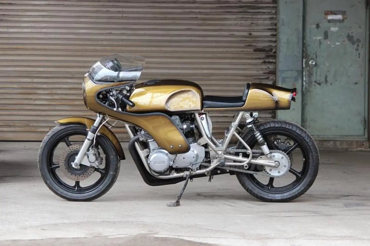 Kurumazaka-Rickman Kawasaki Z1000 (6)