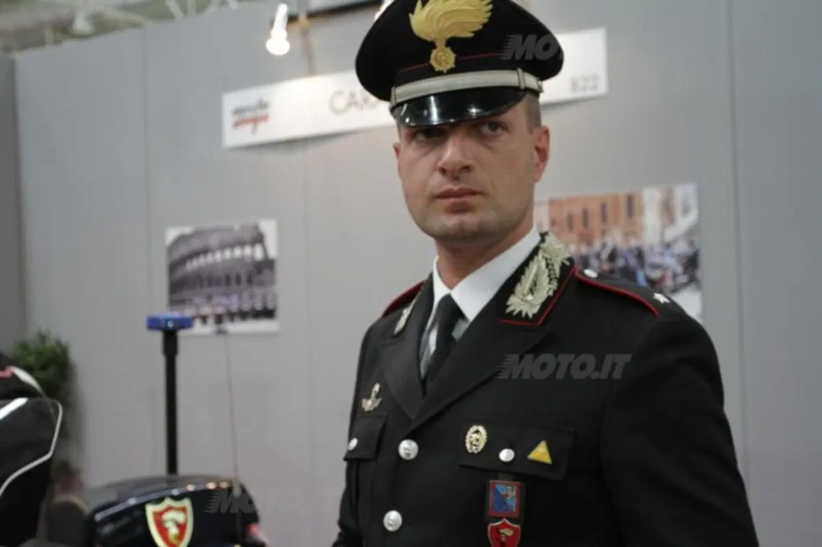 Carabinieri motociclisti. Tutto sulle loro moto e sulla formazione (2)